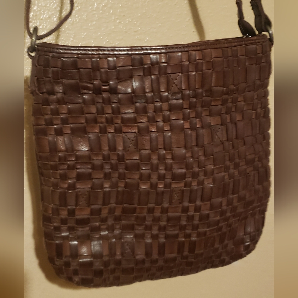 Vilenca Holland leather crossbody